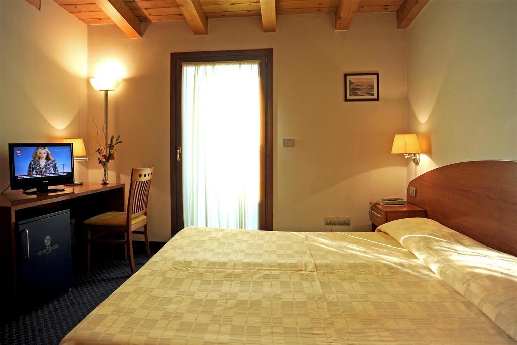 Hotel Vittoria San Giorgio di Nogaro Bilik gambar